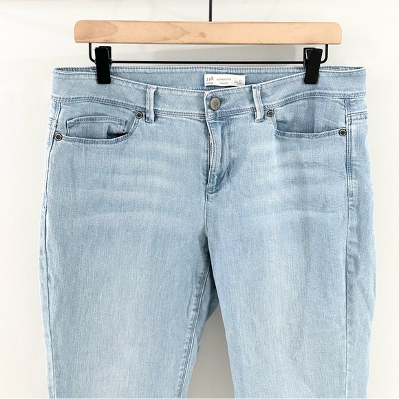 J. Jill Authentic Fit Cropped Jeans Size 10 Petite - Picture 3 of 6